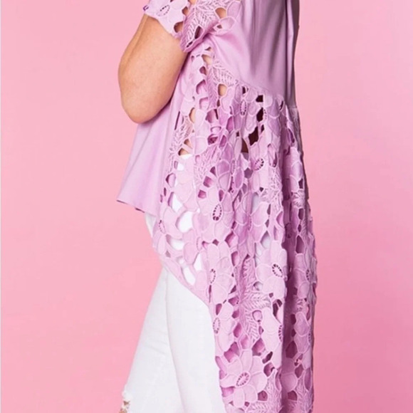 Crosby by Mollie Burch Lavender Floral Lace Top Size Small Mixed Media - Picture 2 of 11